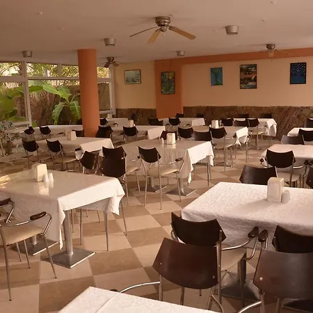 Ikbal Hotel Side